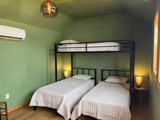 CABIN RENTAL - BUNK ROOM