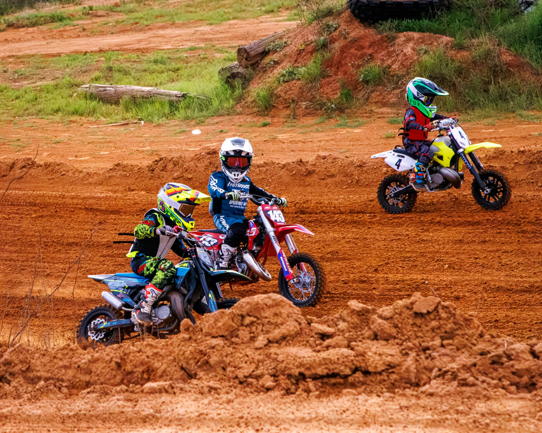 KIDS RACE MOTOCROSS